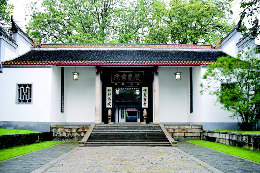 千年岳麓，弦歌不絕