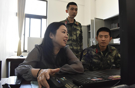 軍嫂鄭如:雖苦不怕，是我對(duì)愛(ài)的承諾