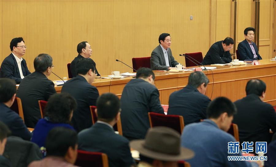 （新華網(wǎng)）劉奇葆出席第六屆全國服務農民、服務基層文化建設先進集體表彰座談會