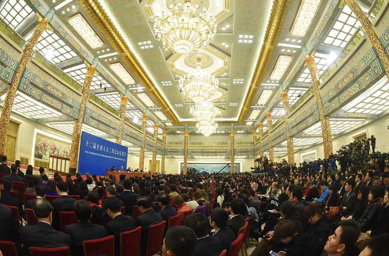 3月15日，國務院總理李克強在北京人民大會堂與中外記者見面，并回答記者提問。新華社記者 李然 攝