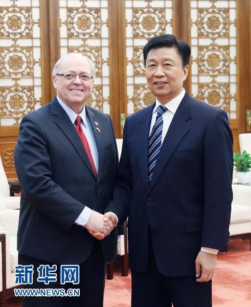 1月4日，中國國家副主席李源潮在北京人民大會(huì)堂會(huì)見加拿大參議長富里。新華社記者 姚大偉 攝