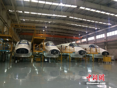 中車青島四方機(jī)車車輛股份有限公司廠房。中新網(wǎng) 邱宇 攝
