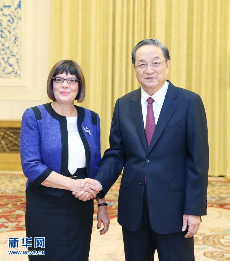 11月27日，全國政協(xié)主席俞正聲在北京會見塞爾維亞國民議會議長戈伊科維奇。新華社記者 姚大偉 攝
