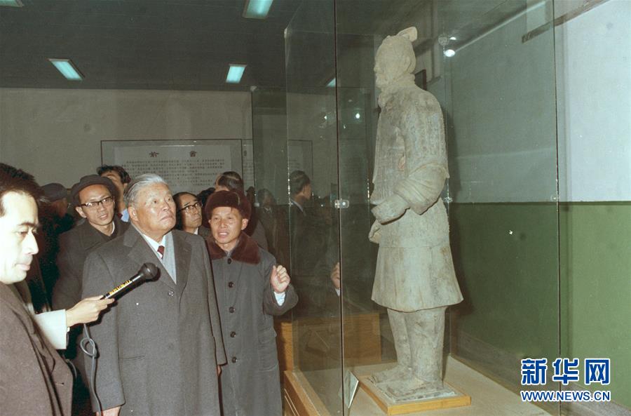 （圖文互動(dòng)）（5）為發(fā)展和進(jìn)步，與中國攜手同行——中國改革友誼獎(jiǎng)?wù)芦@得者群像 