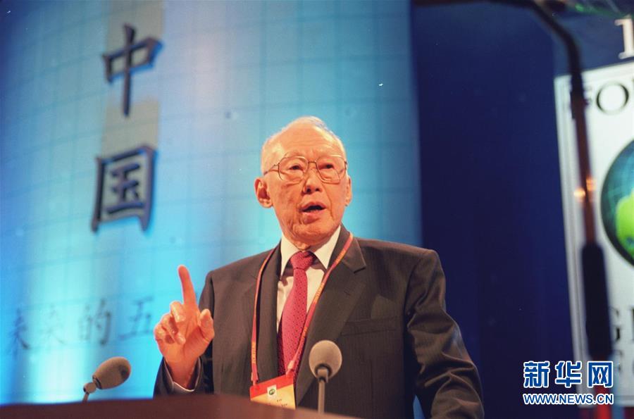 （圖文互動(dòng)）（6）為發(fā)展和進(jìn)步，與中國攜手同行——中國改革友誼獎(jiǎng)?wù)芦@得者群像 