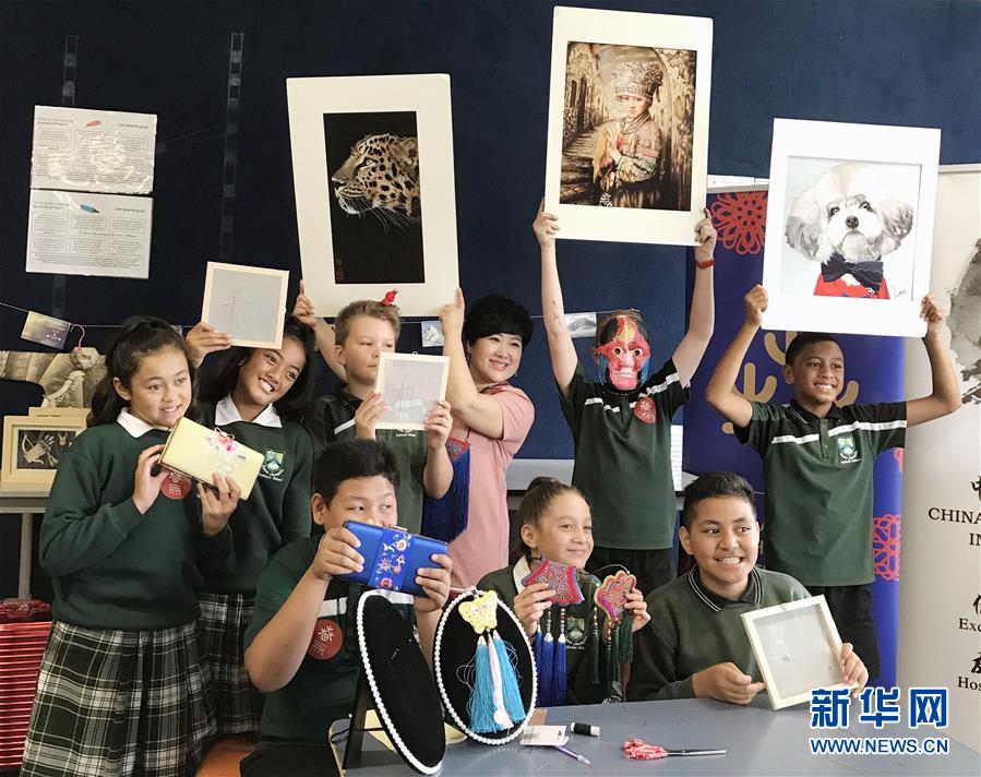 （兩會(huì)·基層代表履職故事）（5）全國人大代表孫艷玲：做好非遺事業(yè)，讓古老技藝活起來