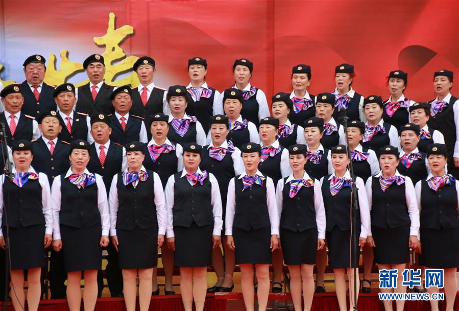（在習(xí)近平新時代中國特色社會主義思想指引下——新時代新作為新篇章·圖文互動）（3）歡樂的“精氣神兒”從哪來？——“東北小延安”用“文化密鑰”解鎖基層治理