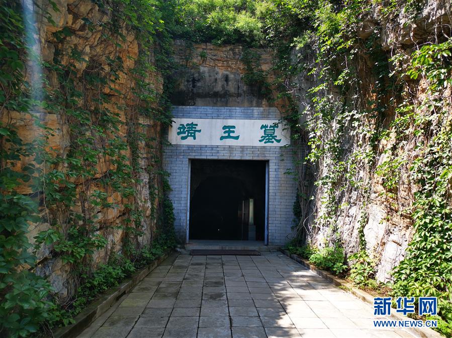 （新華調(diào)查·新中國考古重大發(fā)現(xiàn)·圖文互動(dòng)）（3）滿城漢墓：點(diǎn)一盞長信宮燈，看不盡金縷玉衣