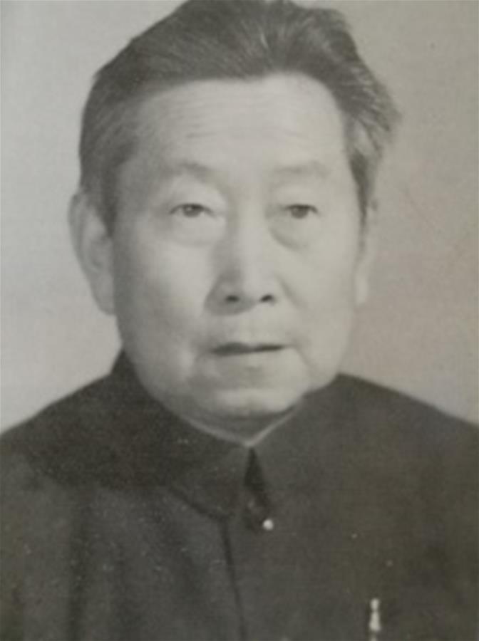 （為了民族復(fù)興·英雄烈士譜·圖文互動(dòng)）鄧國(guó)忠：能扛槍桿子、擅拿筆桿子的公安烈士