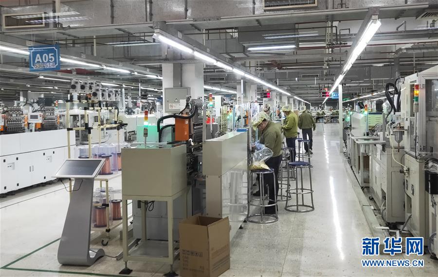 （來自經濟前沿的故事·企業(yè)復工復產·圖文互動）（1）看1500多名工人是如何復工的？——湖南郴州一家企業(yè)復工目擊記 