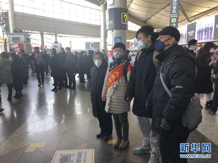 （熱點(diǎn)鮮報·圖文互動）（4）三代人的約定：父母送我援湖北，我給孩子樹榜樣