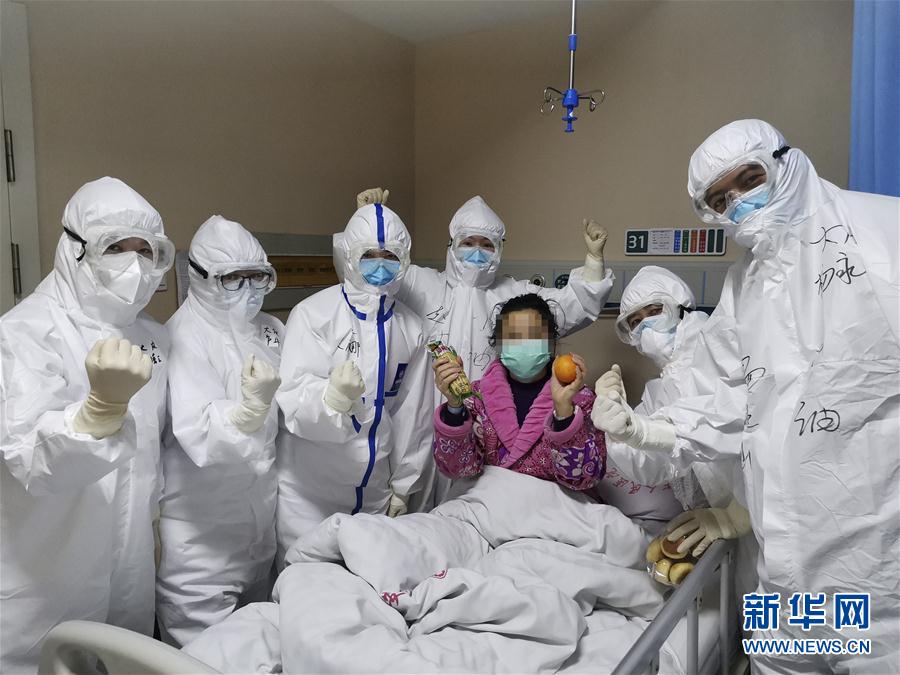 （在習(xí)近平新時(shí)代中國(guó)特色社會(huì)主義思想指引下——新時(shí)代新作為新篇章·習(xí)近平總書(shū)記關(guān)切事·圖文互動(dòng)）（10）不放松！——各地努力抓緊抓實(shí)抓細(xì)疫情防控