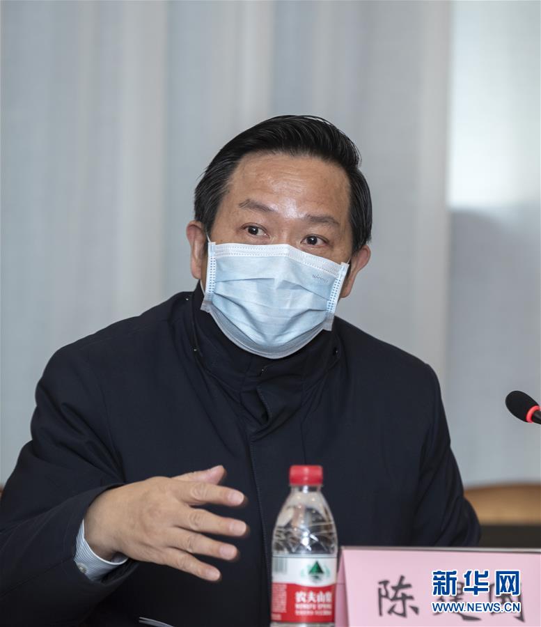 （聚焦疫情防控·圖文互動(dòng)）（2）急防控所急，沖鋒勇向前——華中科技大學(xué)以科研攻關(guān)推動(dòng)疫情防控救治觀察