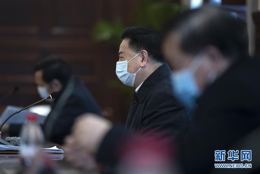 （聚焦疫情防控·圖文互動(dòng)）（4）急防控所急，沖鋒勇向前——華中科技大學(xué)以科研攻關(guān)推動(dòng)疫情防控救治觀察