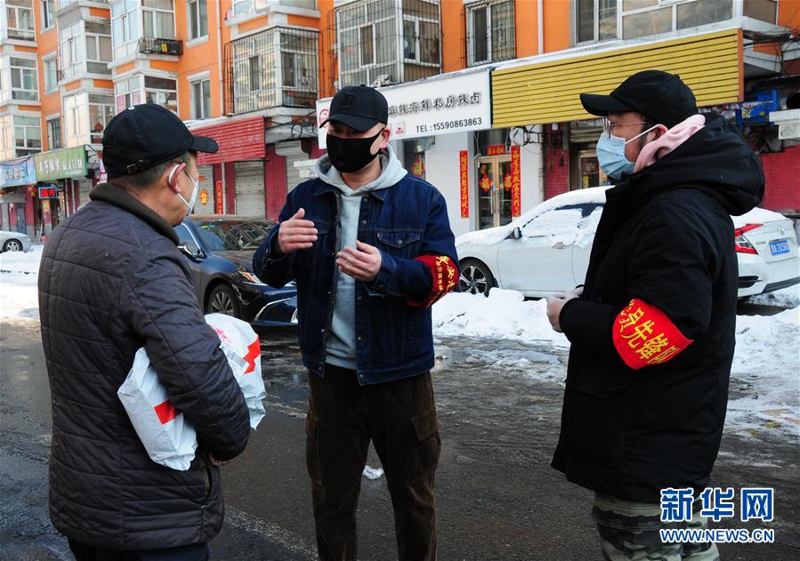 （聚焦疫情防控·圖文互動(dòng)）（5）不知你是誰，知你為了誰——社區(qū)戰(zhàn)“疫”志愿者群像