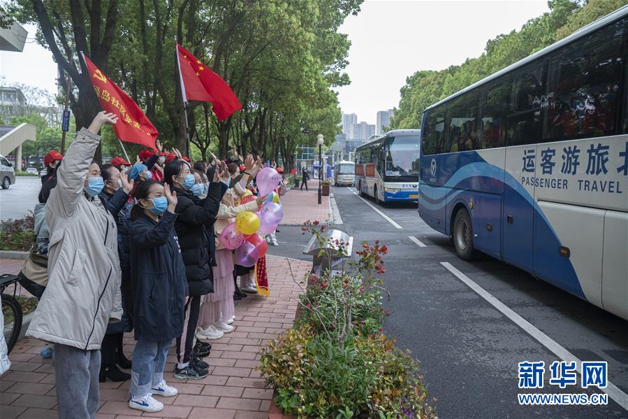 （新華全媒頭條·圖文互動(dòng)）（5）上下同心，守望相助——中國(guó)抗疫眾志成城的生動(dòng)實(shí)踐