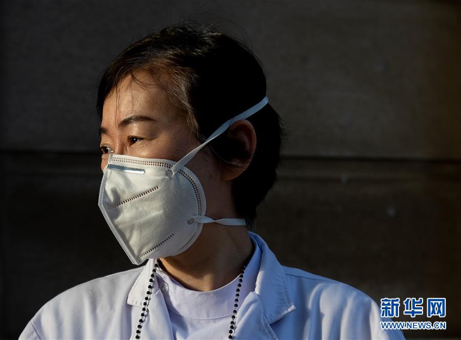 （聚焦疫情防控·圖文互動）（15）分秒必爭！一切為了治病救人——中國抗疫生命至上的生動實踐