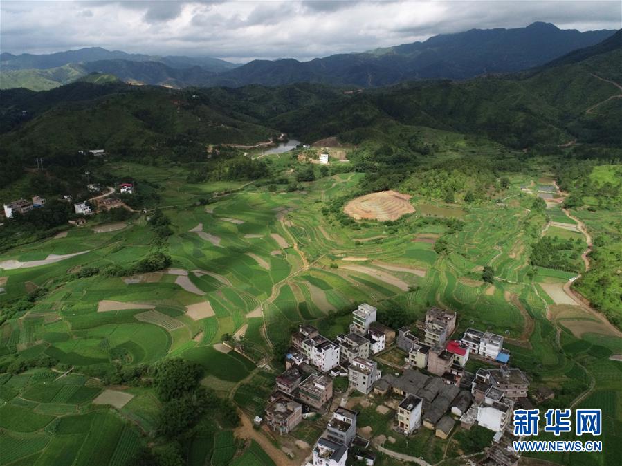 （在習(xí)近平新時代中國特色社會主義思想指引下——新時代新作為新篇章·習(xí)近平總書記關(guān)切事·圖文互動）（4）新生活、新盼頭——脫貧攻堅新形勢速覽