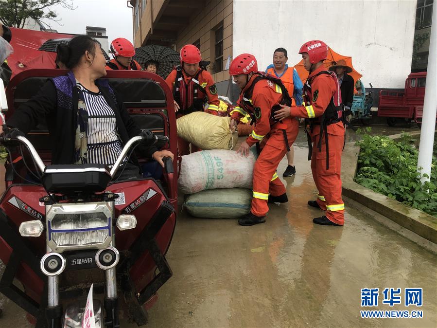 （防汛抗洪·圖文互動）（1）王家壩，你還好嗎？——二探“千里淮河第一閘”開閘后的水中莊臺