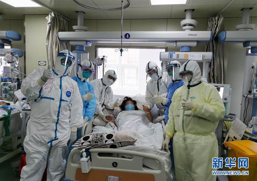 （抗疫一線醫(yī)務(wù)人員英雄群體·圖文互動）（1）合力護航生命之舟——遼寧、上海、廣東等醫(yī)療隊聯(lián)手決戰(zhàn)雷神山