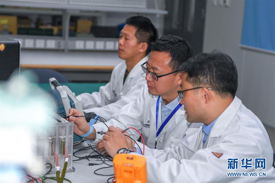 （在習近平新時代中國特色社會主義思想指引下——新時代新作為新篇章·習近平總書記關切事·圖文互動）（2）終不悔為國為民，攀高峰只爭朝夕——來自科學家們的動人故事