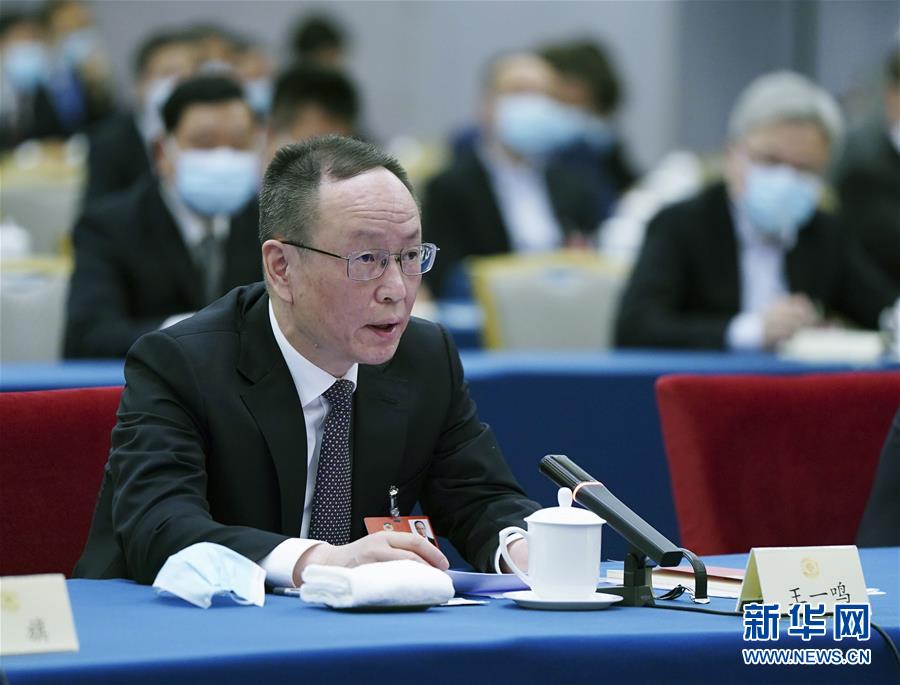 （新華全媒頭條·圖文互動(dòng)）（7）從人民中汲取磅礴力量——習(xí)近平總書記同出席2020年全國(guó)兩會(huì)人大代表、政協(xié)委員共商國(guó)是紀(jì)實(shí)