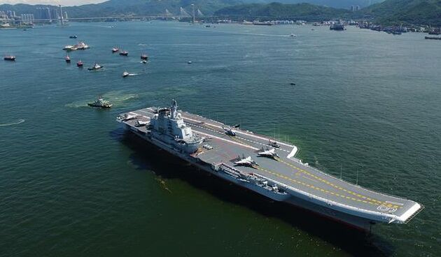 獨家航拍！遼寧艦駛離香港