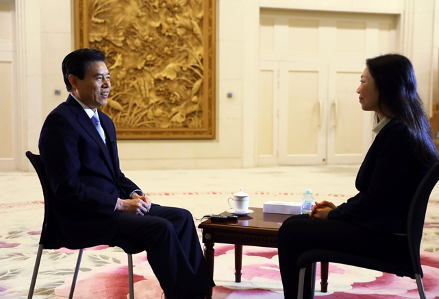 繼續(xù)支持有實(shí)力、有信譽(yù)的民營(yíng)企業(yè)走出去