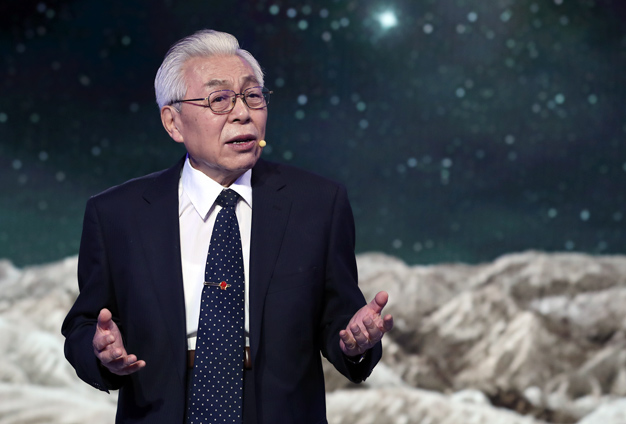 雖然已經(jīng)84歲了，但我還會加倍努力。