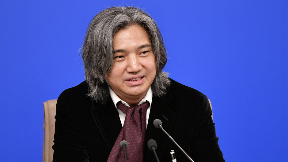 全國政協(xié)常委、文化文史和學(xué)習(xí)委員會委員，中國美術(shù)館館長，中國美術(shù)家協(xié)會副主席 吳為山