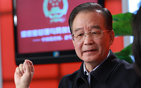 溫家寶總理接受中國(guó)政府網(wǎng)、新華網(wǎng)聯(lián)合專訪并與網(wǎng)友在線交流