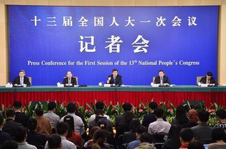 國(guó)家發(fā)改委主任何立峰等就“創(chuàng)新和完善宏觀調(diào)控，推動(dòng)高質(zhì)量發(fā)展”答記者問