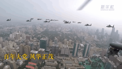 獨(dú)家視角！空中梯隊(duì)飛過天安門