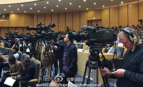 李克強即將在非盟總部發(fā)表演講，請柬“一柬難求”。圖片來源：“新國際”微博。