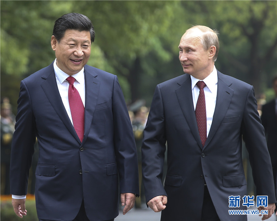這是會談前，習近平在上海西郊會議中心廣場為普京舉行歡迎儀式。新華社記者 蘭紅光 攝 