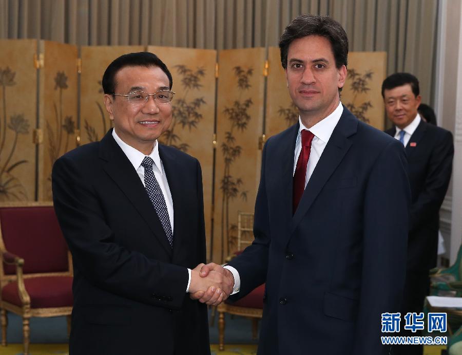 6月18日，國務院總理李克強在倫敦會見英國工黨領袖埃德·米利班德。新華社記者 龐興雷 攝 