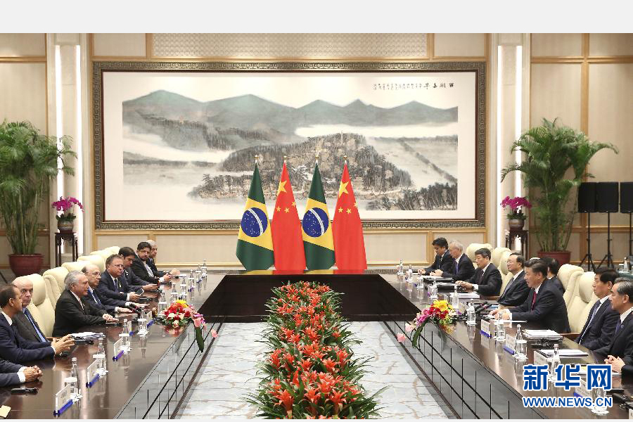 9月2日，國家主席習(xí)近平在杭州會見前來出席二十國集團(tuán)領(lǐng)導(dǎo)人杭州峰會的巴西總統(tǒng)特梅爾。 新華社記者龐興雷攝