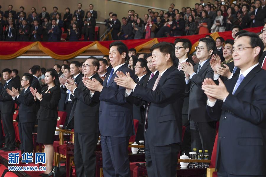 （時政）（1）朝鮮友好藝術團在京訪演 栗戰(zhàn)書、王滬寧分別出席有關活動