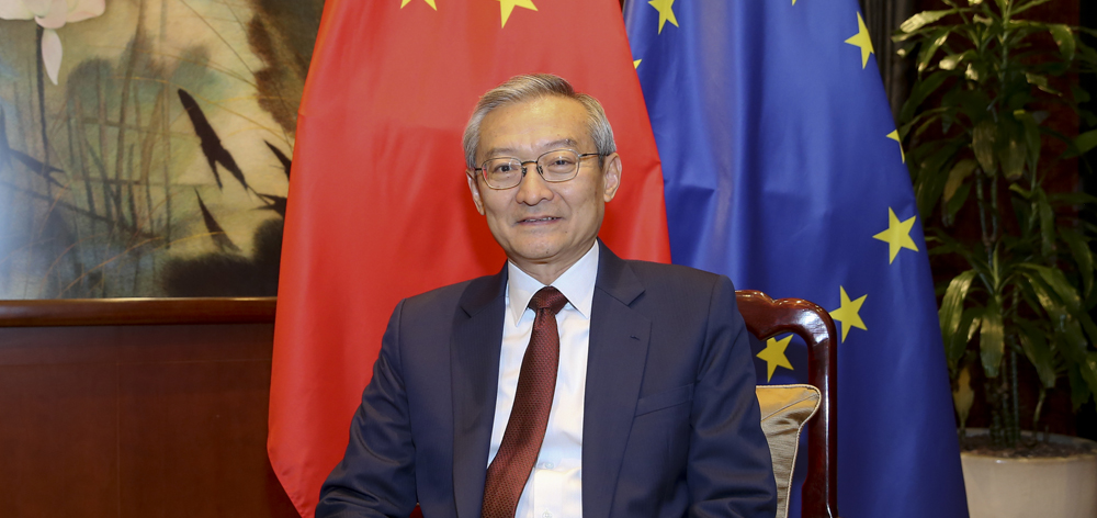 專訪：中歐已形成“你中有我、我中有你”的利益交融格局——訪中國(guó)駐歐盟使團(tuán)團(tuán)長(zhǎng)張明