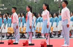 聽共青團(tuán)員和少先隊(duì)員的心聲：請(qǐng)黨放心，強(qiáng)國有我！